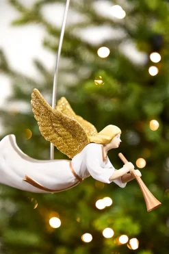 Animated Tree Topper, Angel Circles The Tree