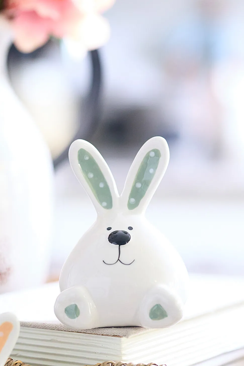 3.94" Ceramic Sitting Bunny