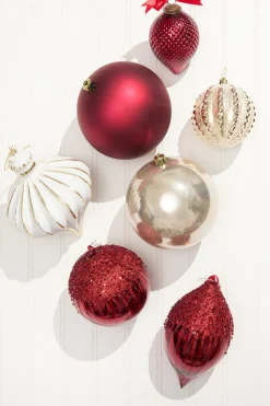 Classic Christmas Ornaments Mini Bundle
