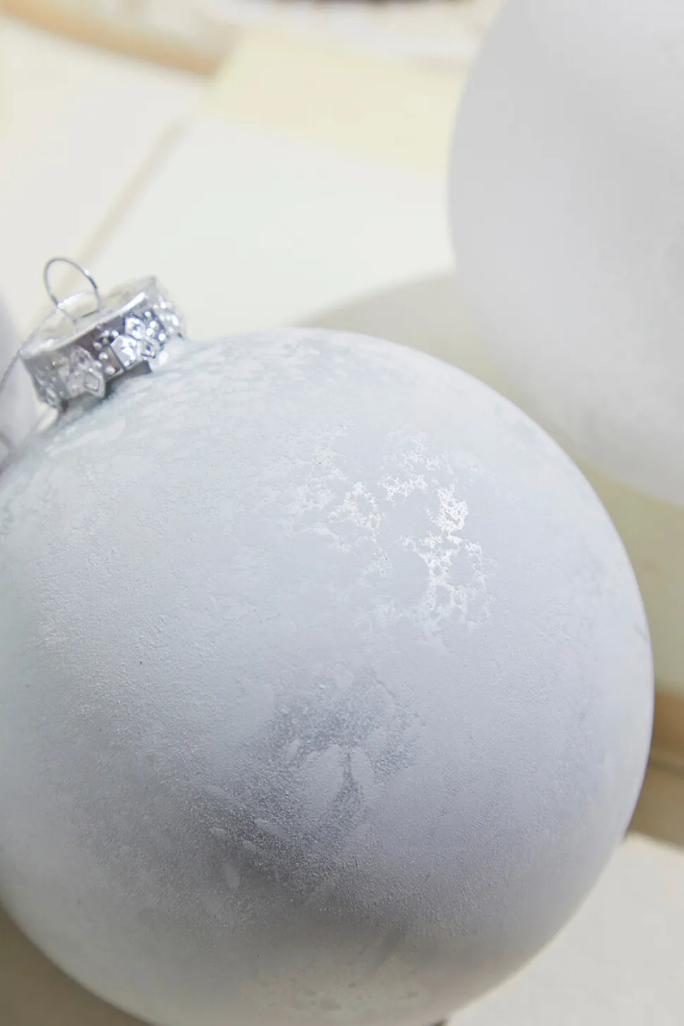 5" Frosted White Christmas Ball Ornaments - Set of 6