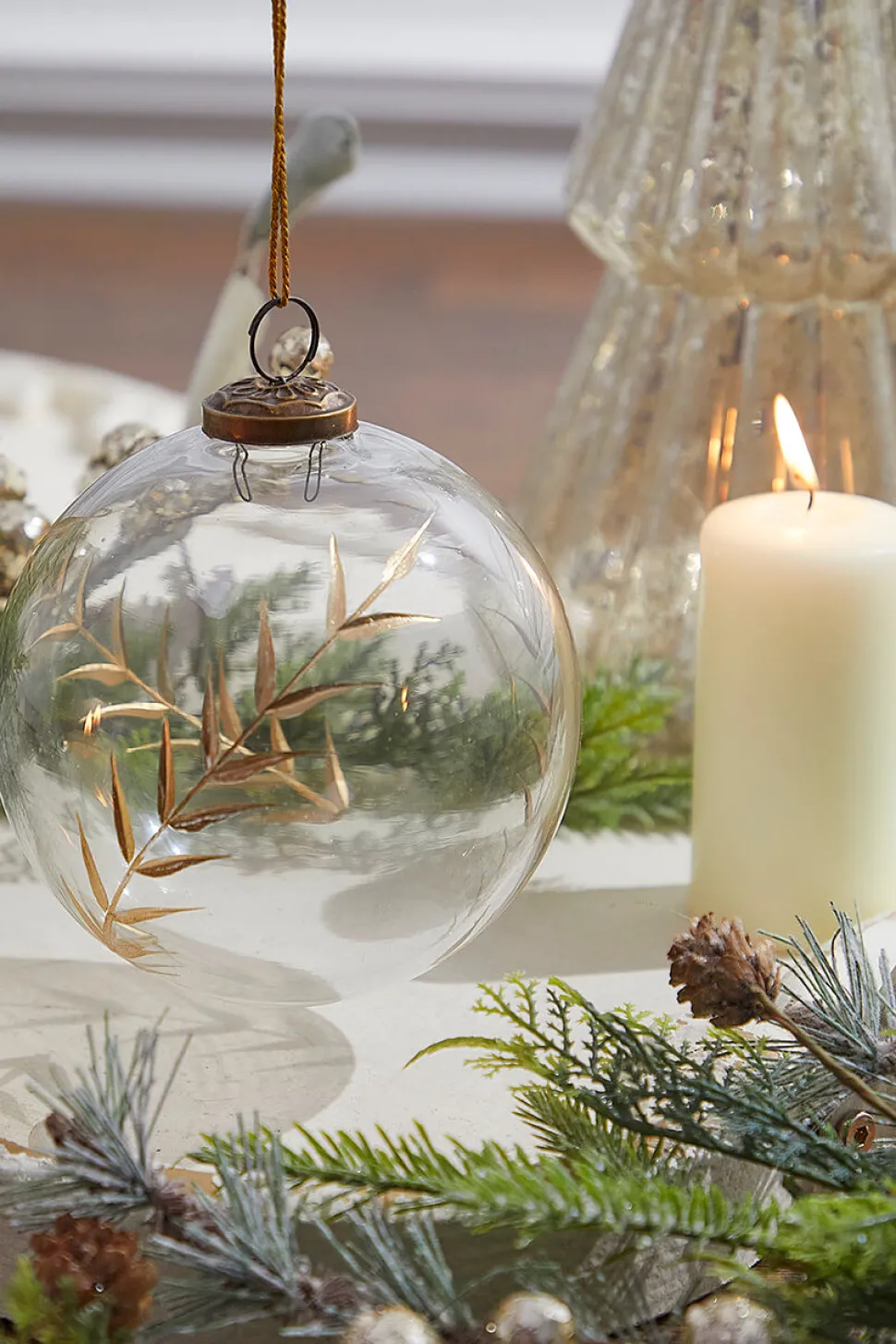 5" Golden Etched Laurel Glass Ornament