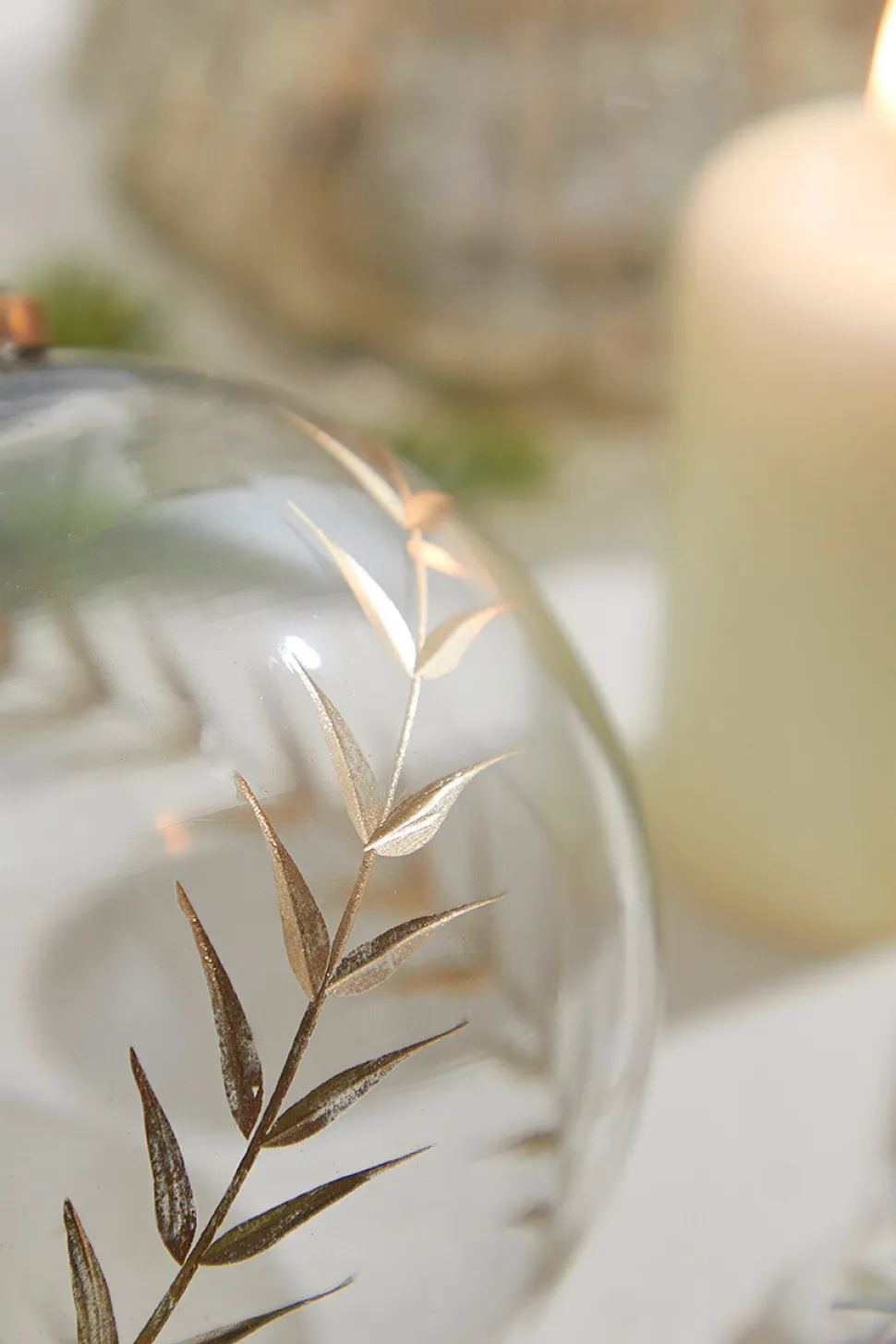 5" Golden Etched Laurel Glass Ornament
