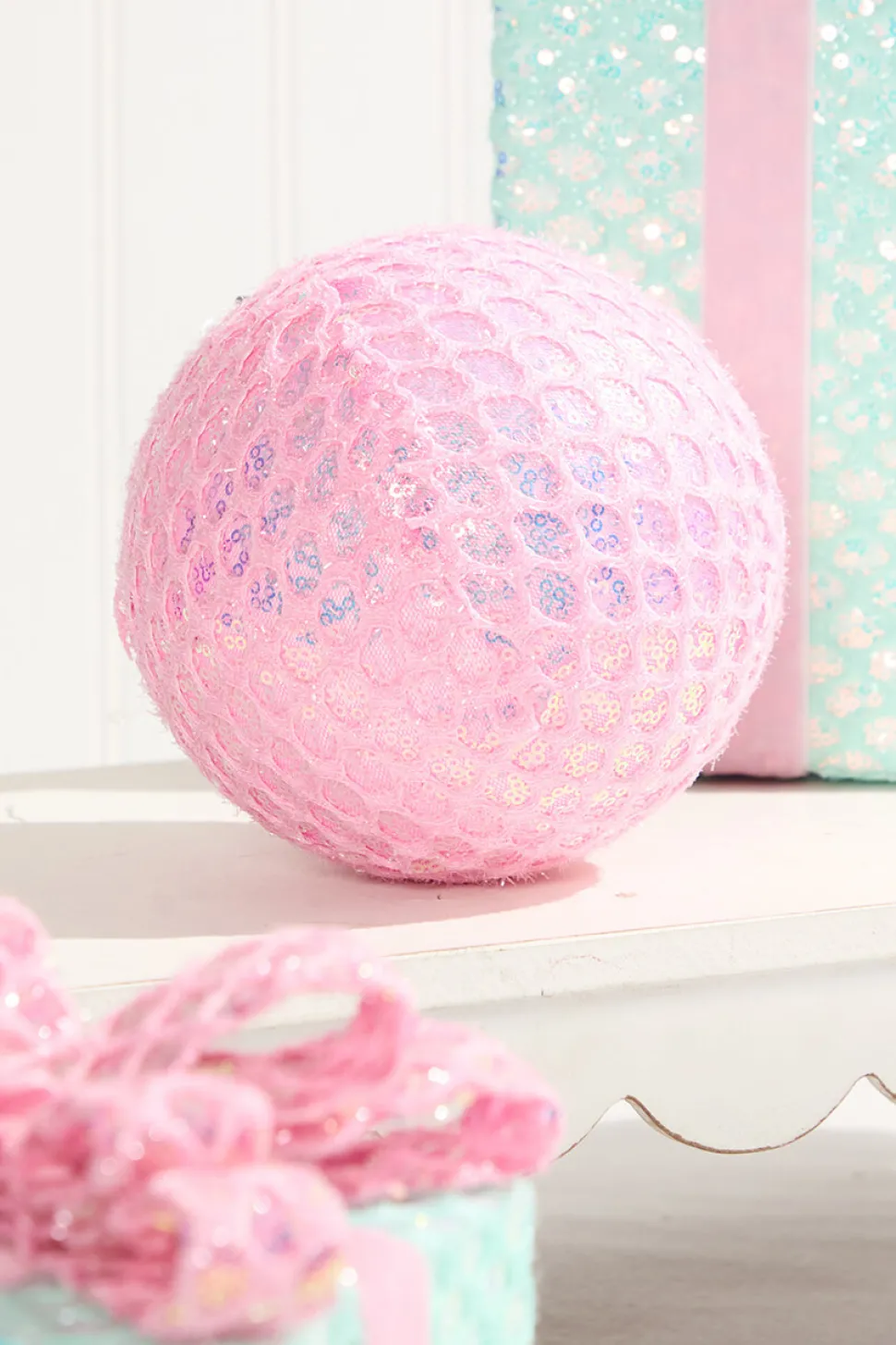 6" Mesh Ball Ornament - Pink