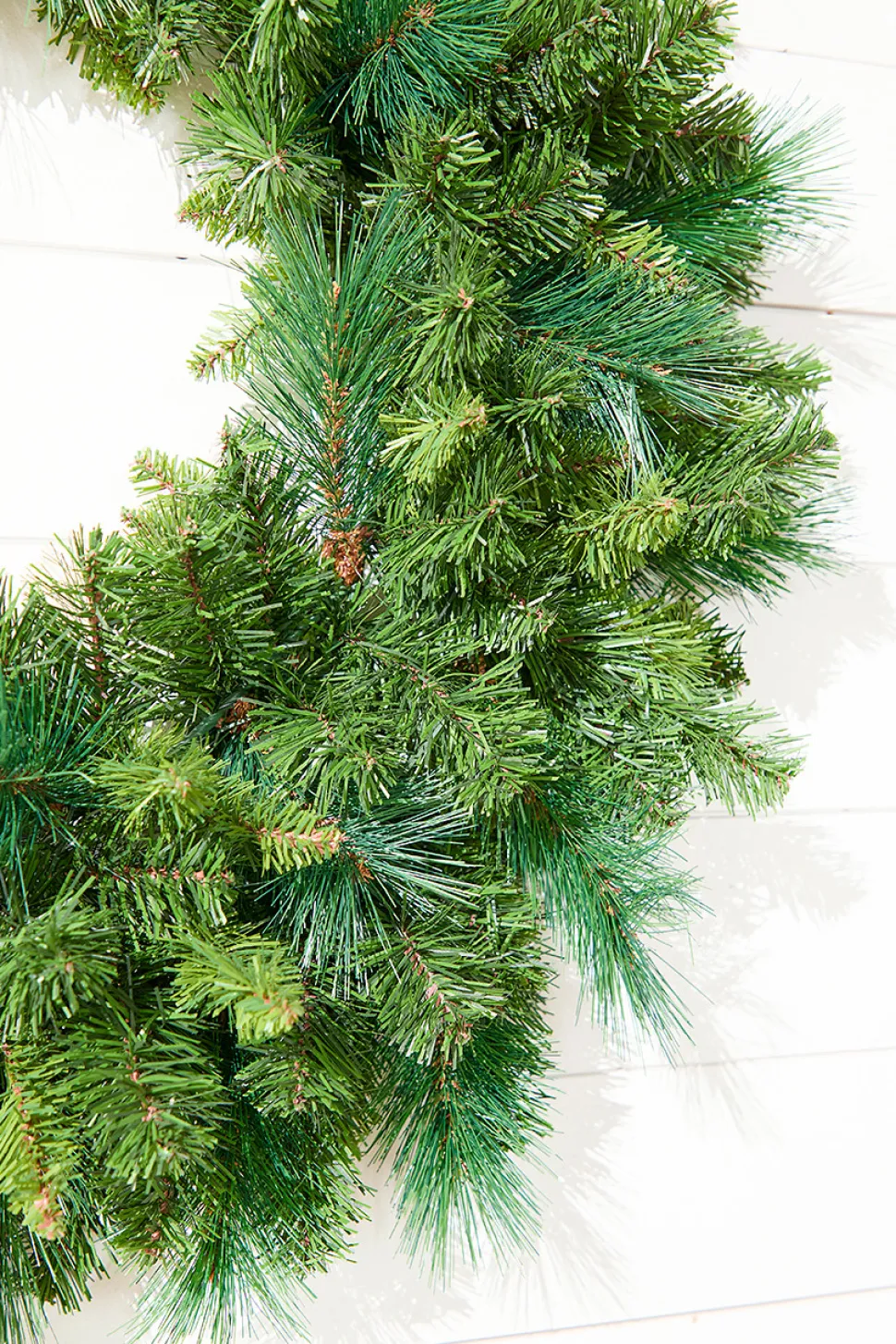 30" Montana Pine Wreath