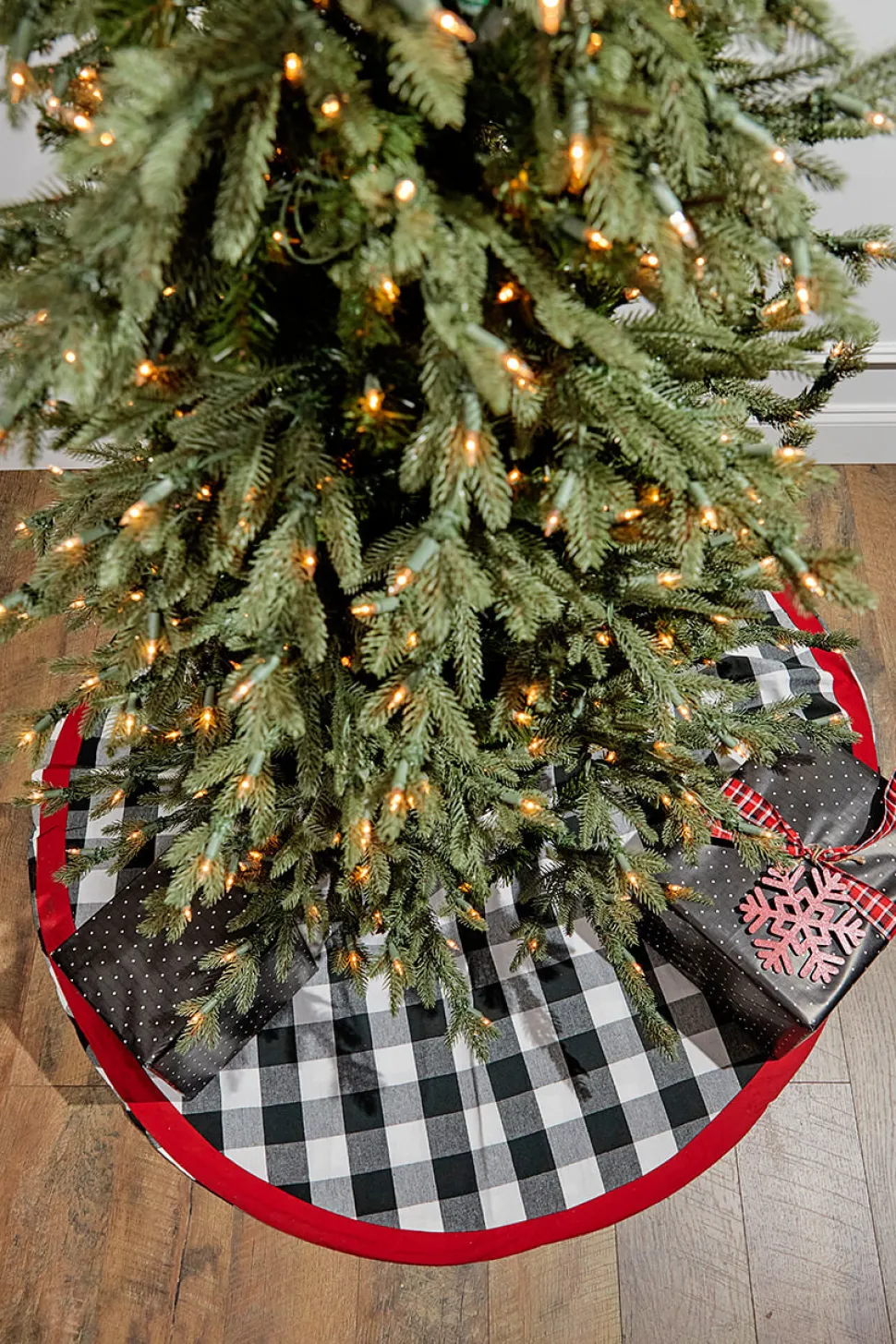 54" Plaid Tree Skirt