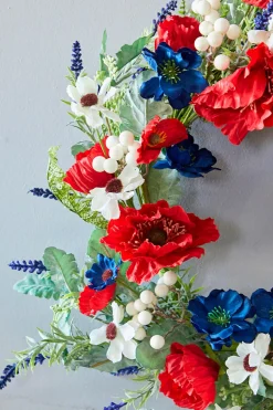 22" Poppy Berry Wreath