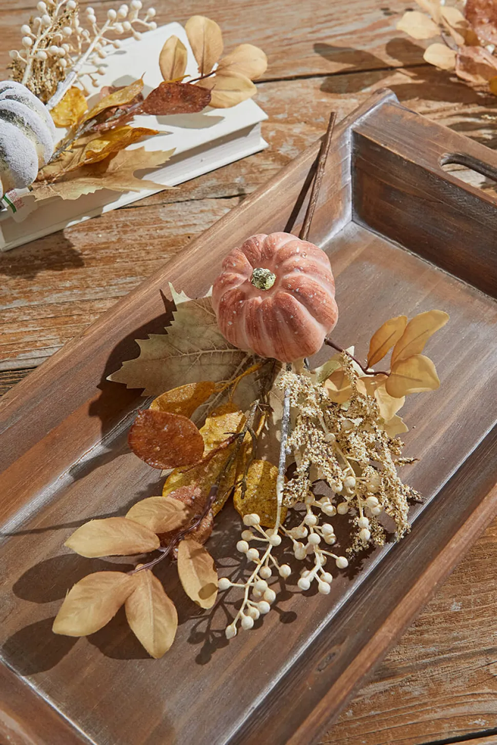 16” Pumpkin & Berries Pick