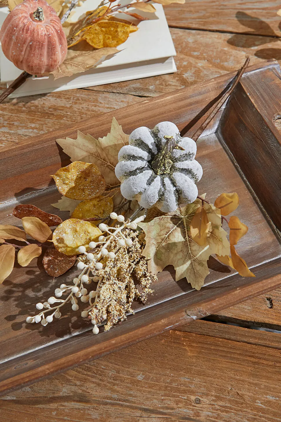 16” Pumpkin & Berries Pick