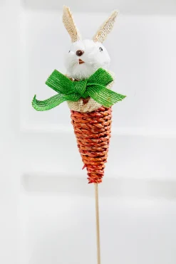 13.75" Rabbit Carrot Spray