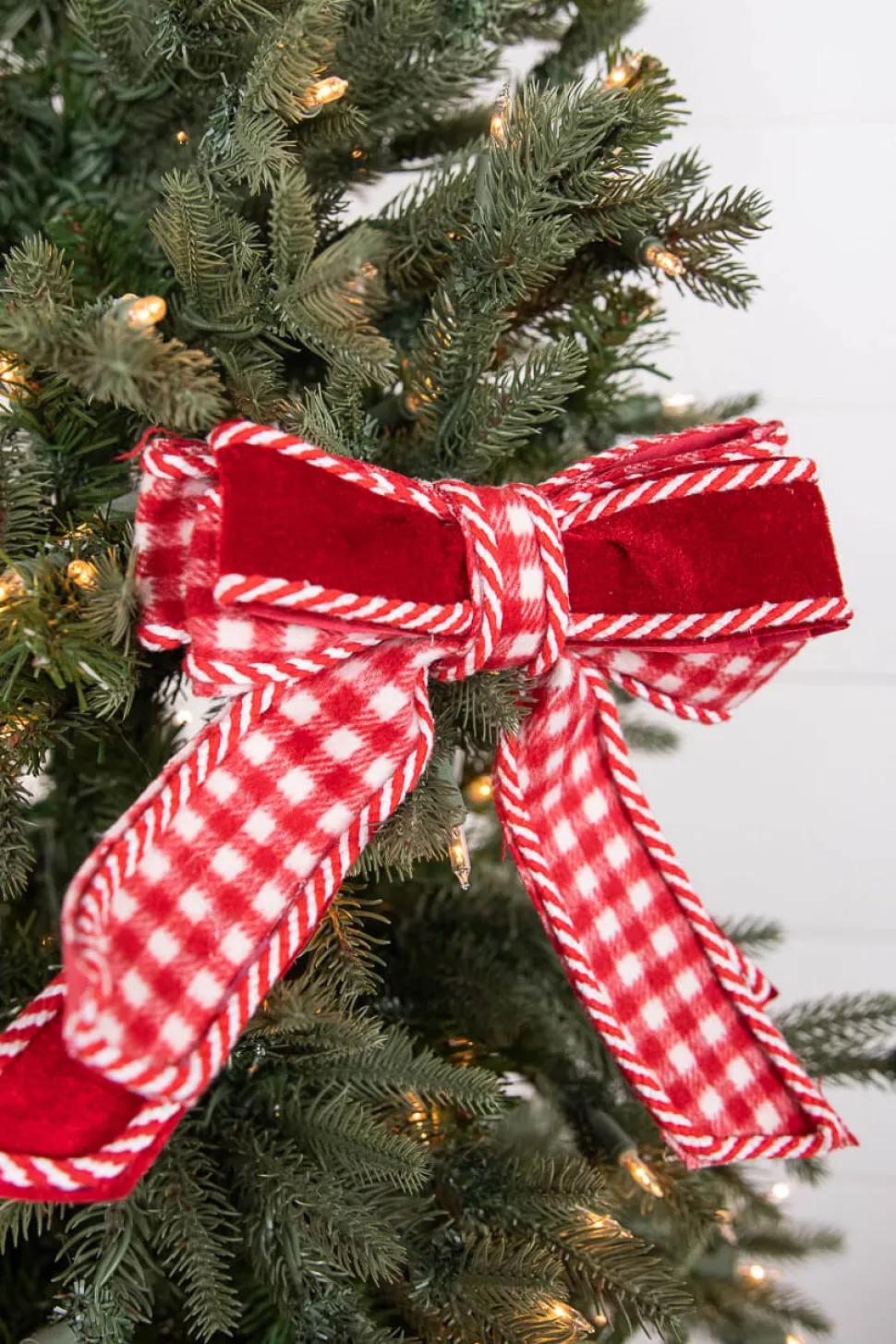 8” Red and White Plaid Bow