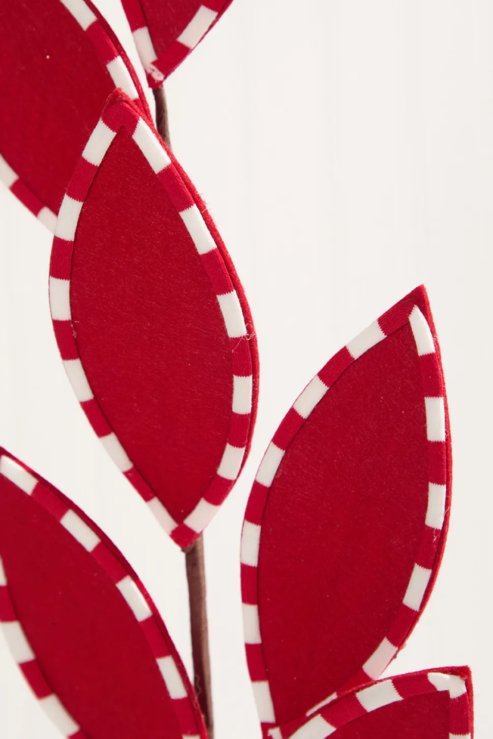 25" Red Felt Leaf Spray with Peppermint Edge