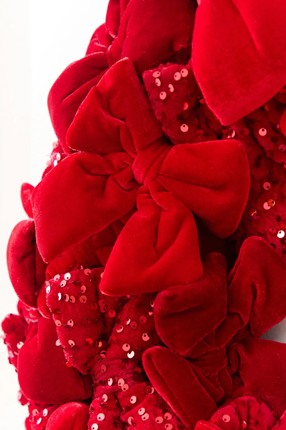 30" Red Velvet Sequin Bow Wreath