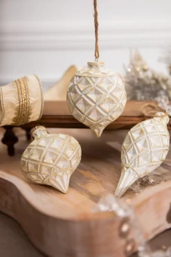 4” Resin Weathered Diagonal Ornament