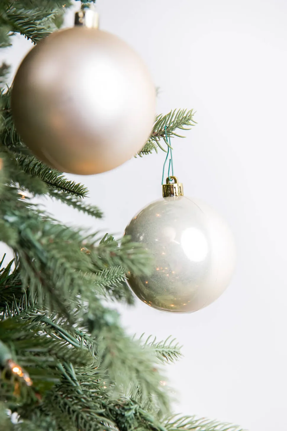 3.1” Shiny/Matte Pearl Shatterproof Ornaments - Set of 6