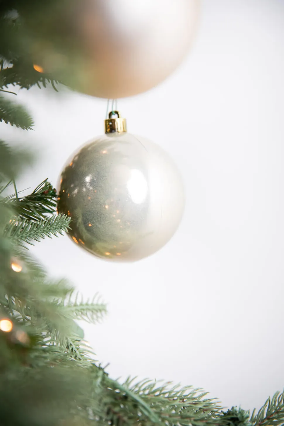 3.1” Shiny/Matte Pearl Shatterproof Ornaments - Set of 6