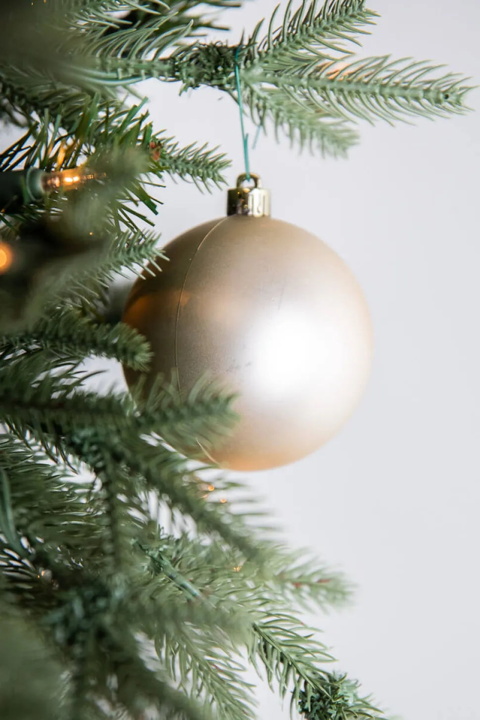 3.1” Shiny/Matte Pearl Shatterproof Ornaments - Set of 6