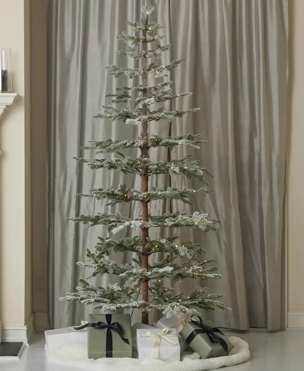 7.5' Sierra Pine Lightly Flocked Tree with 300 Warm White LED Lights