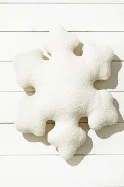 Snowflake Pillow 19