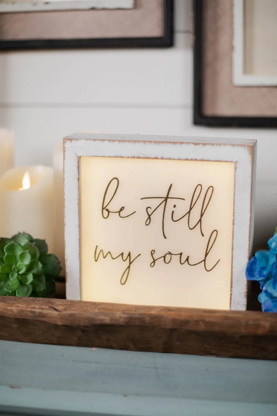 9" Square White Wood Plaque with LED Lights