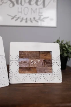 10" White and Grey Metal 5" x 7" Picture Frame