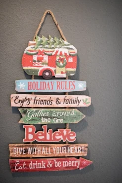 22.4” Wood Holiday Sign w/ Vehicle