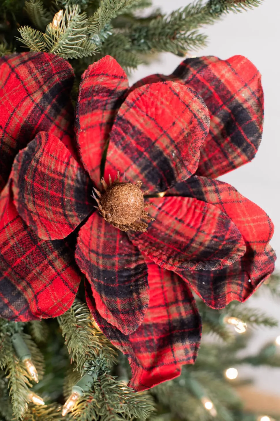 22” x 11" Plaid Magnolia Stem