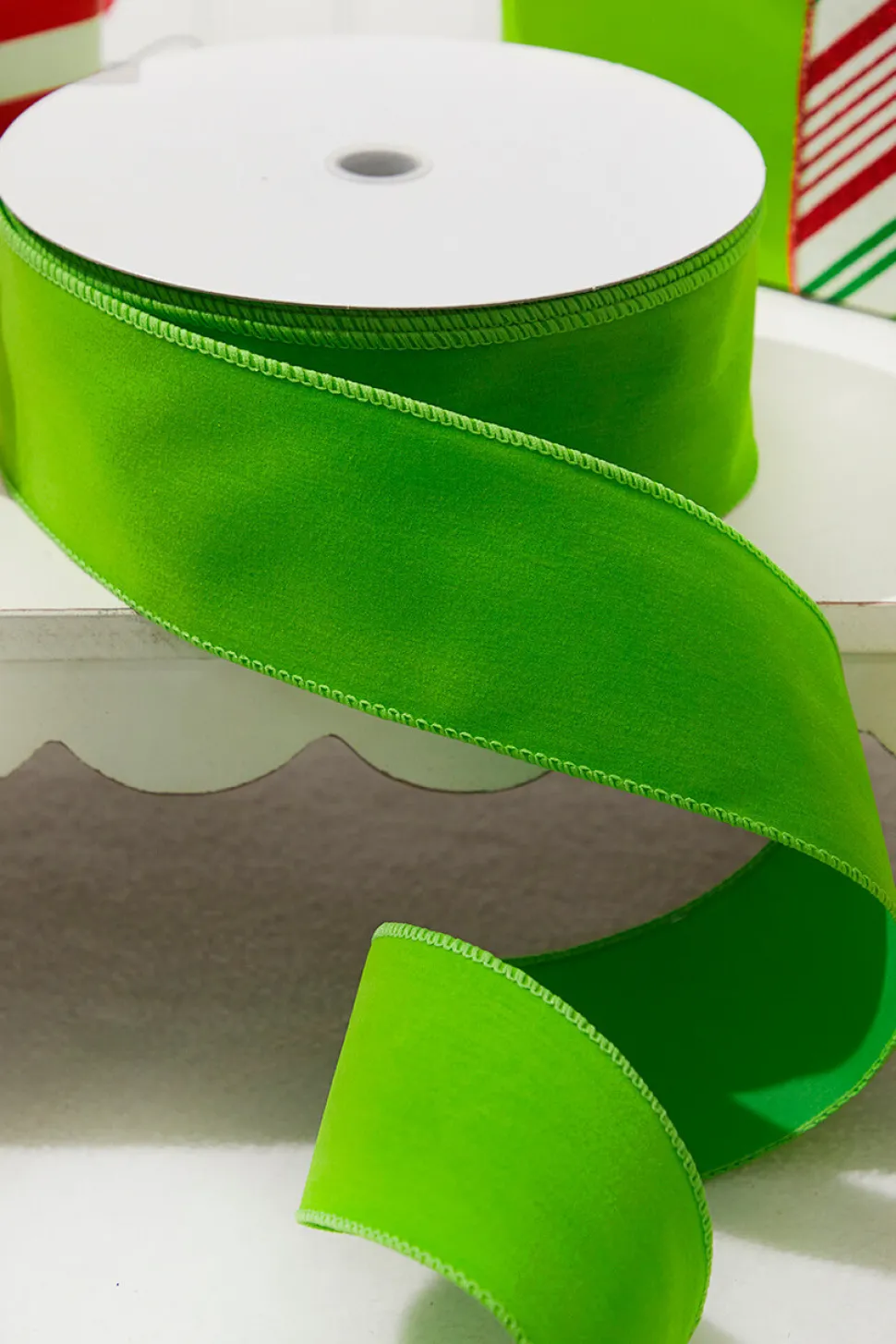 2.5" x 25 Yards Apple Green Velvet Ribbon